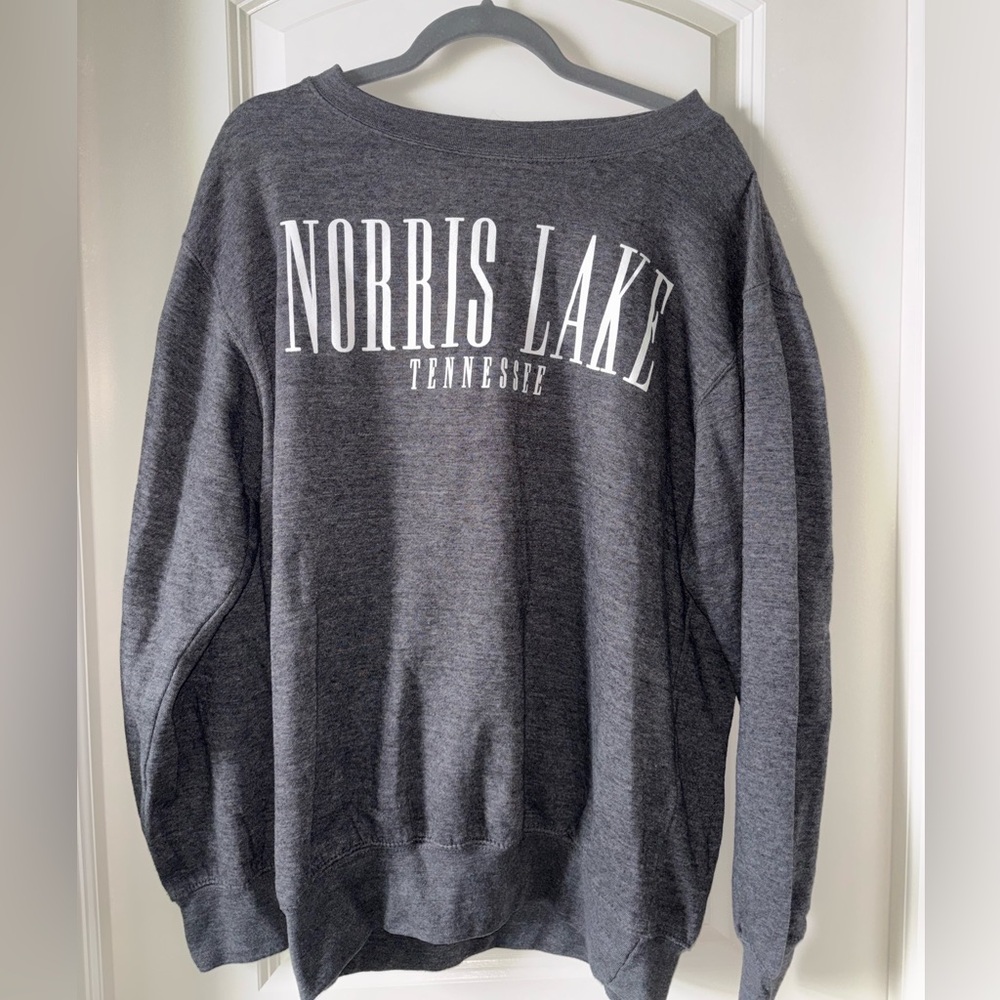Norris Lake Gray Women’s Sweatshirt